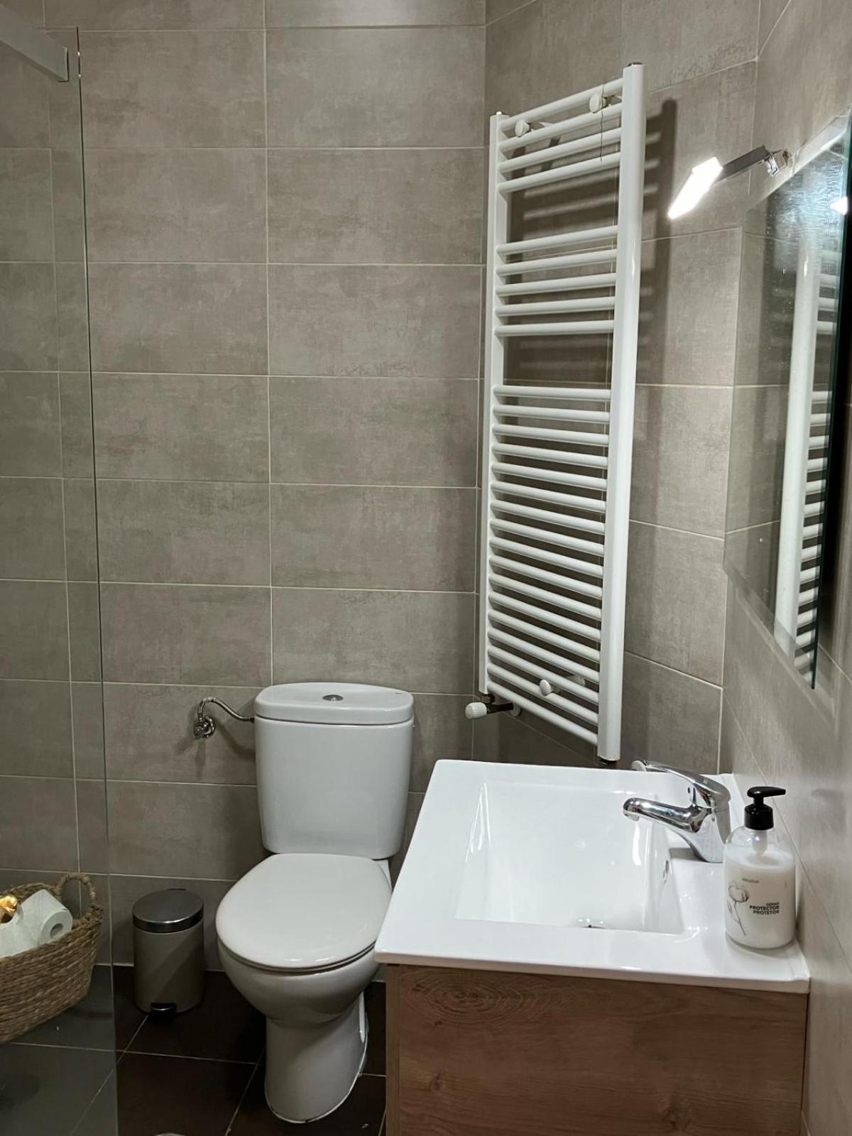 Appartamento Vivienda Estacion Ourense Esterno foto